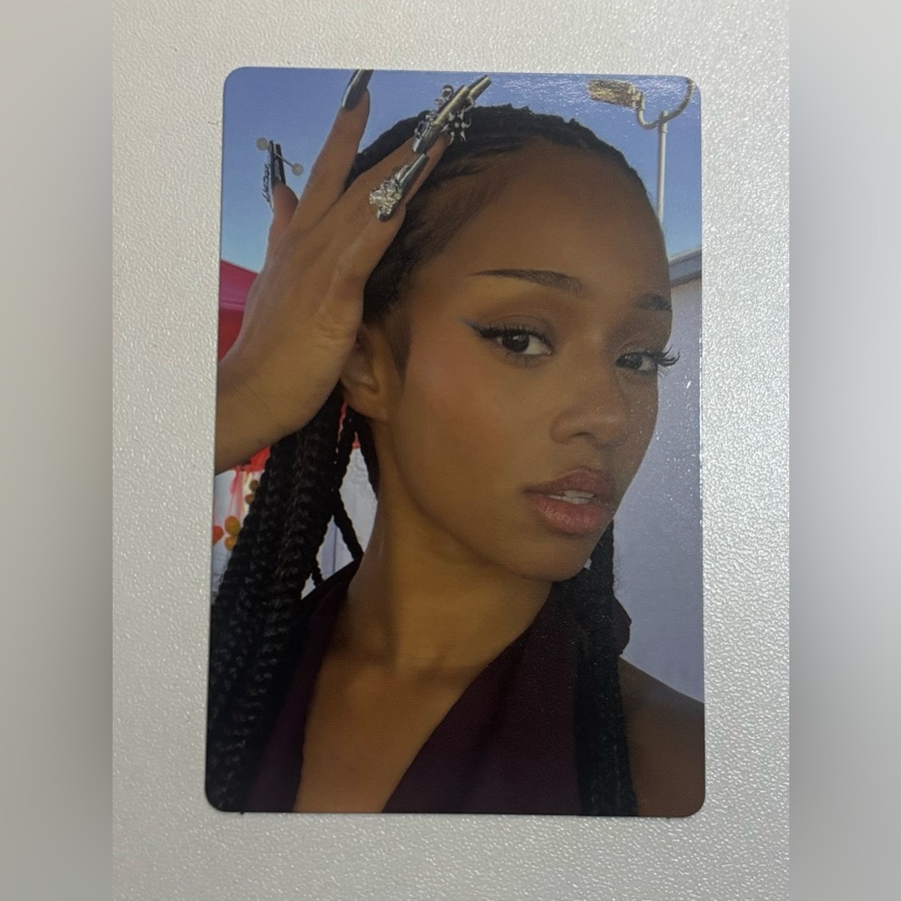 Manon KATSEYE Photocard